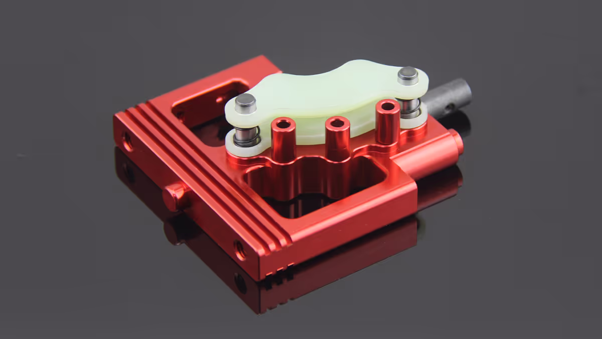losi dbxl alloy center diff mount & adjustable caliper (10)